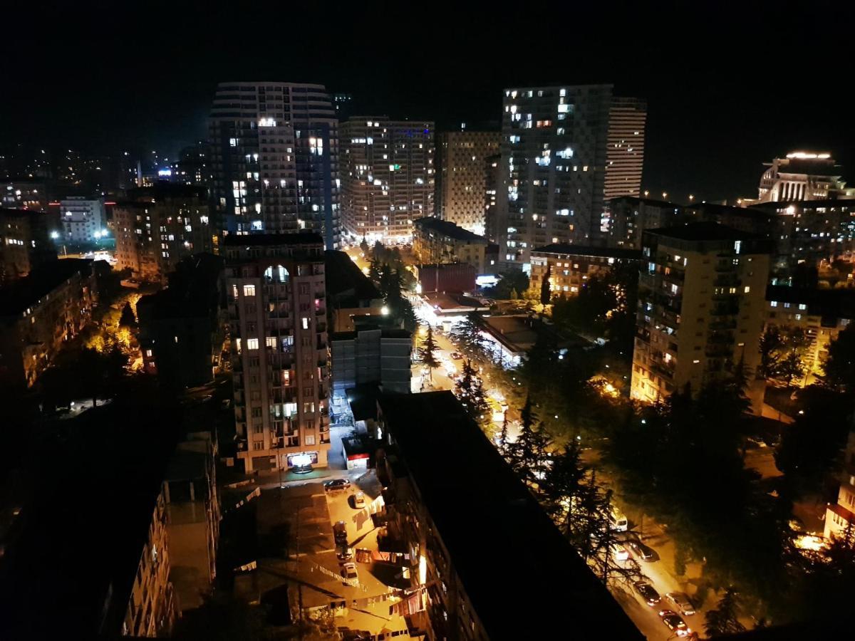 Breeze Batumi Apartment Bagian luar foto