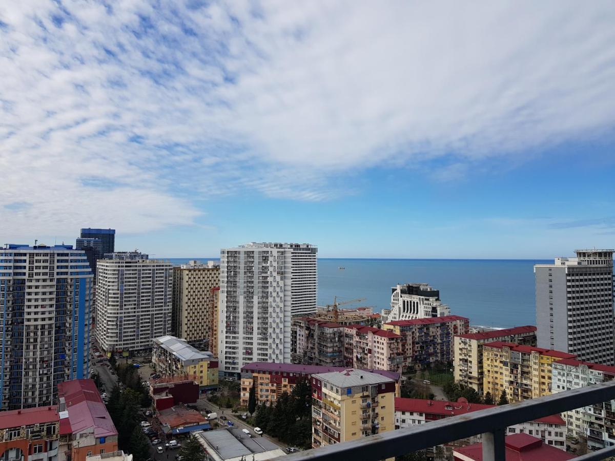 Breeze Batumi Apartment Bagian luar foto