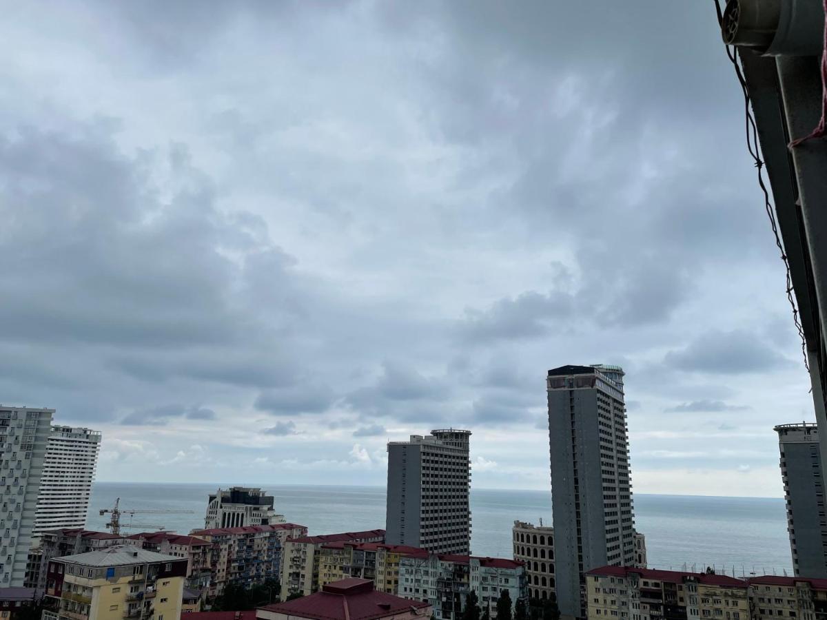 Breeze Batumi Apartment Bagian luar foto