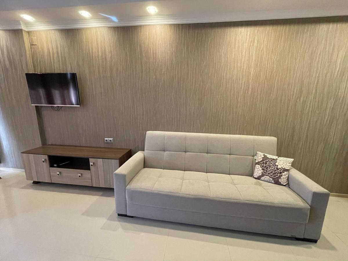 Breeze Batumi Apartment Bagian luar foto